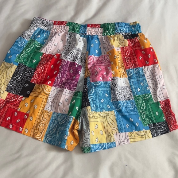 Paisley print shorts - Picture 2 of 3
